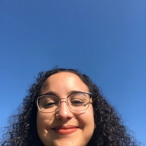 Meet your Posher, Talia